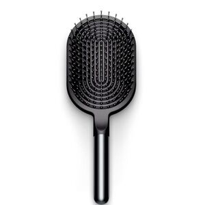 Dyson- designed paddle brush